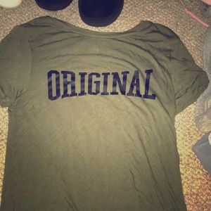 A XS women’s shirt